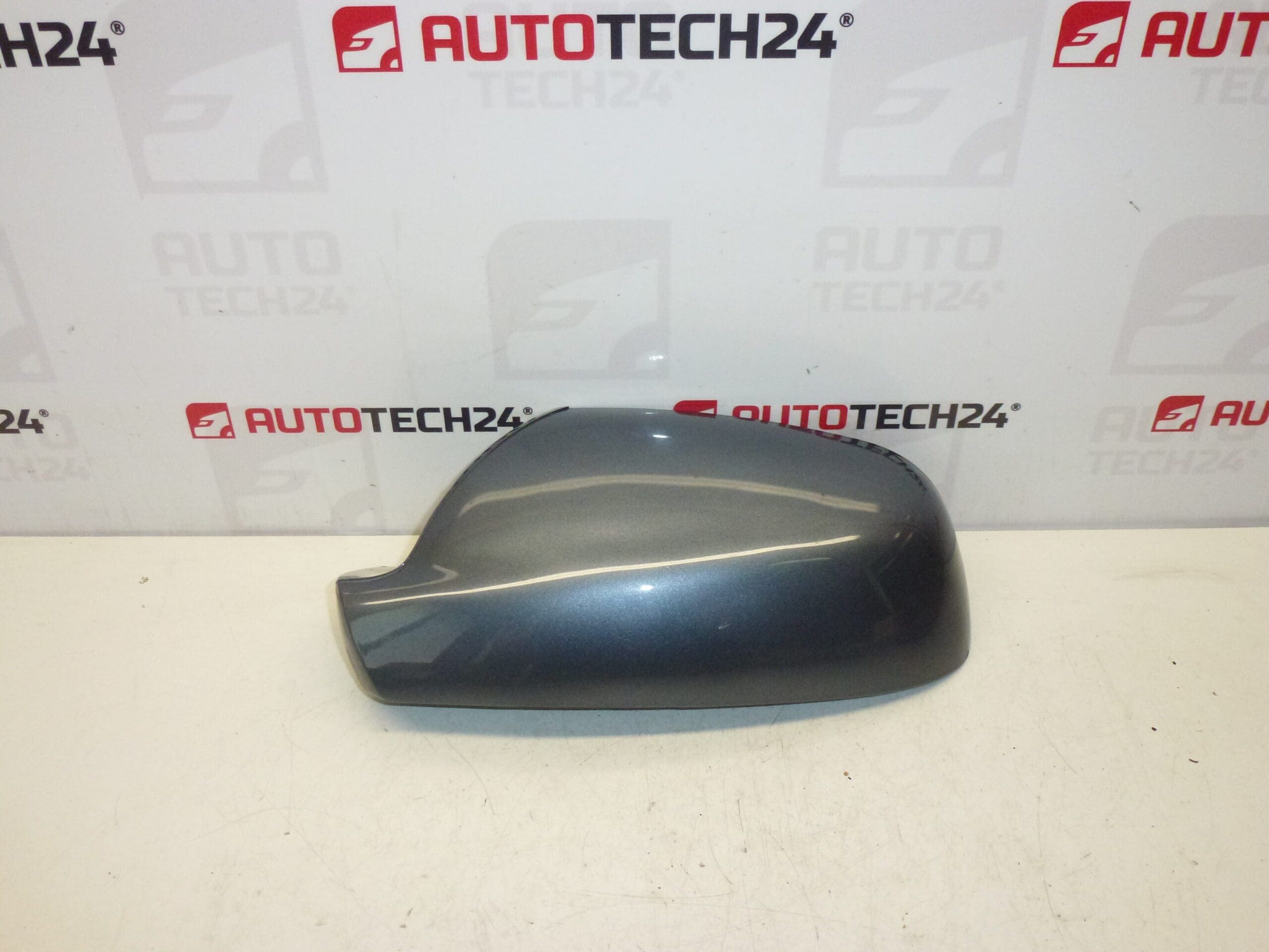 Cache rétroviseur gauche Peugeot EZWD 815275