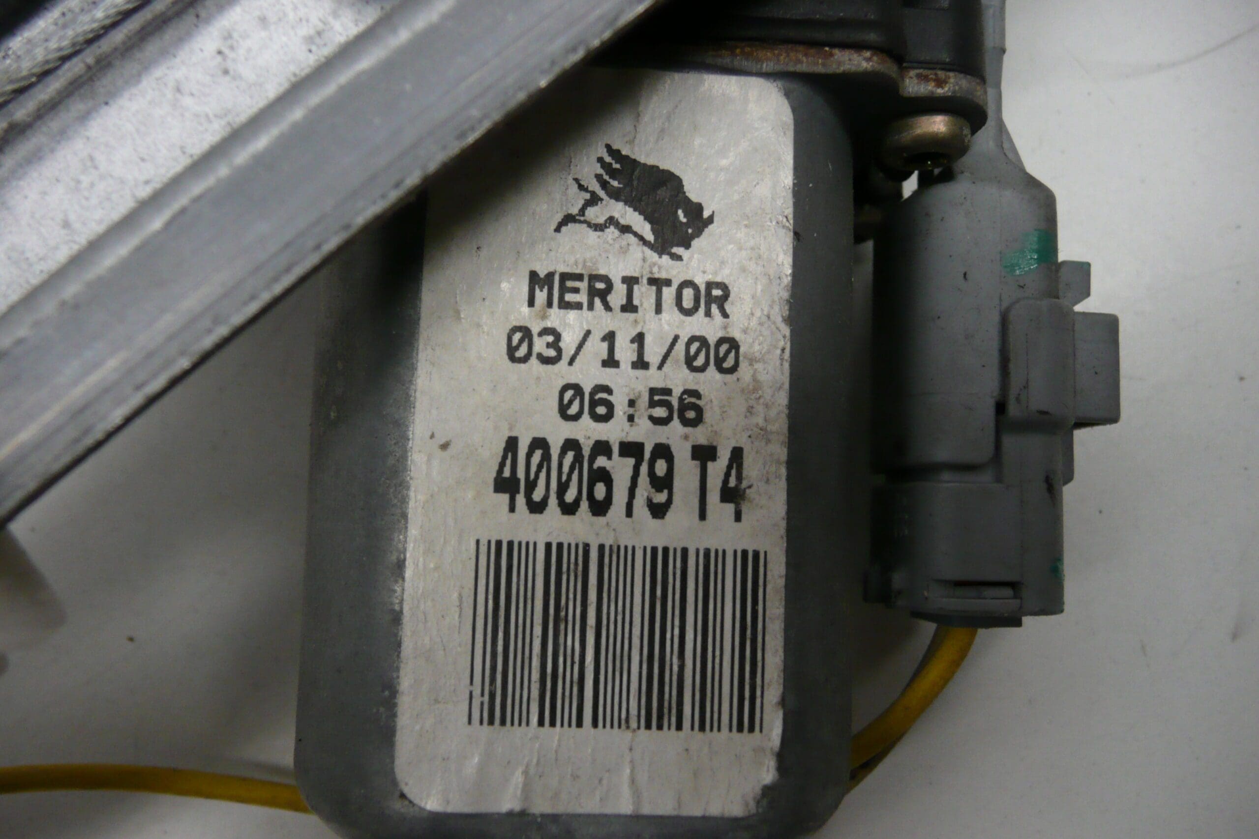 Extracteur avant droit Citroën Xsara 5dv 9222L0 – Image 2