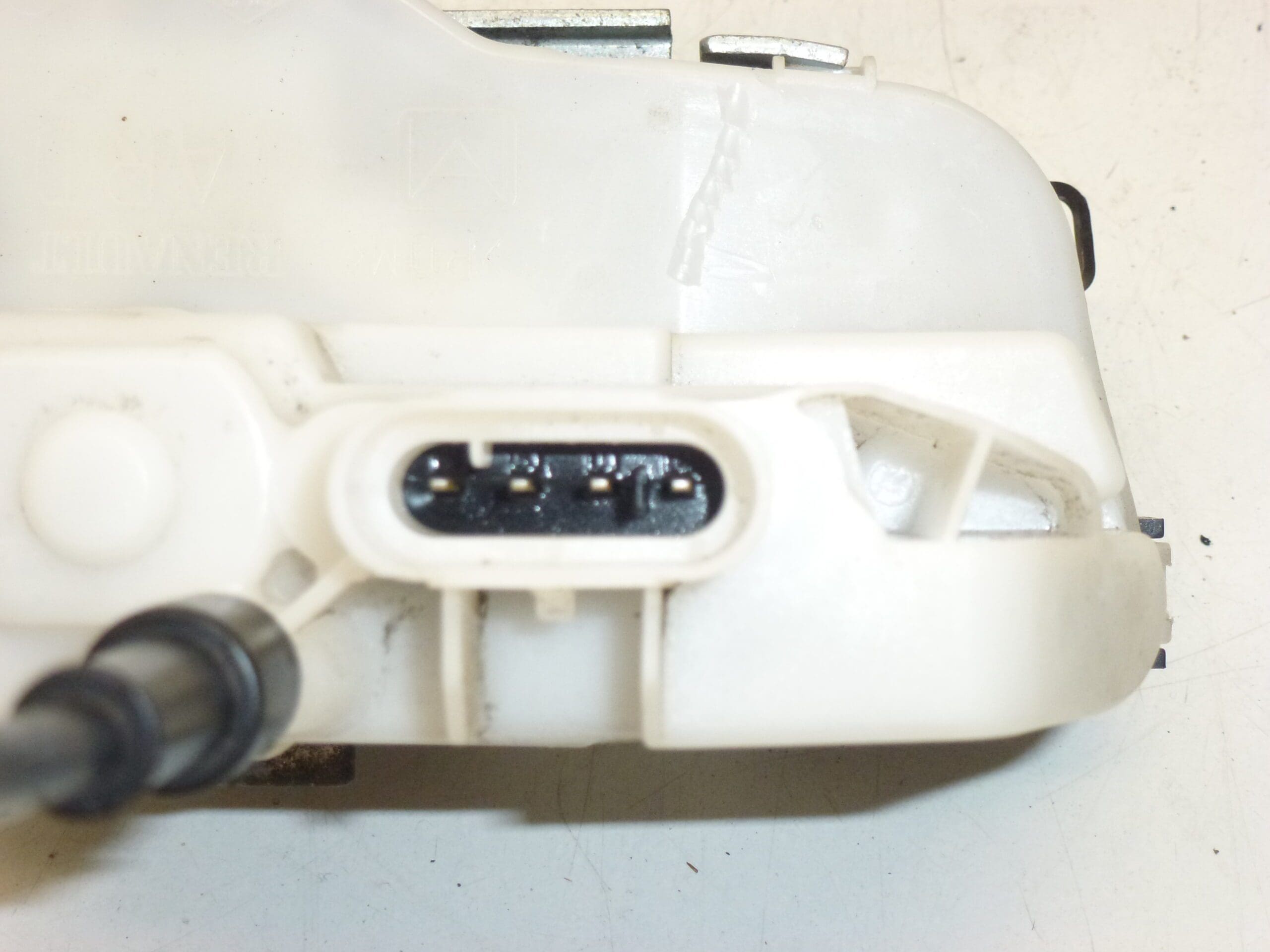 Serrure porte arrière droite 4 PIN Citroën C3 56316680 61427180 9138K4 – Image 4