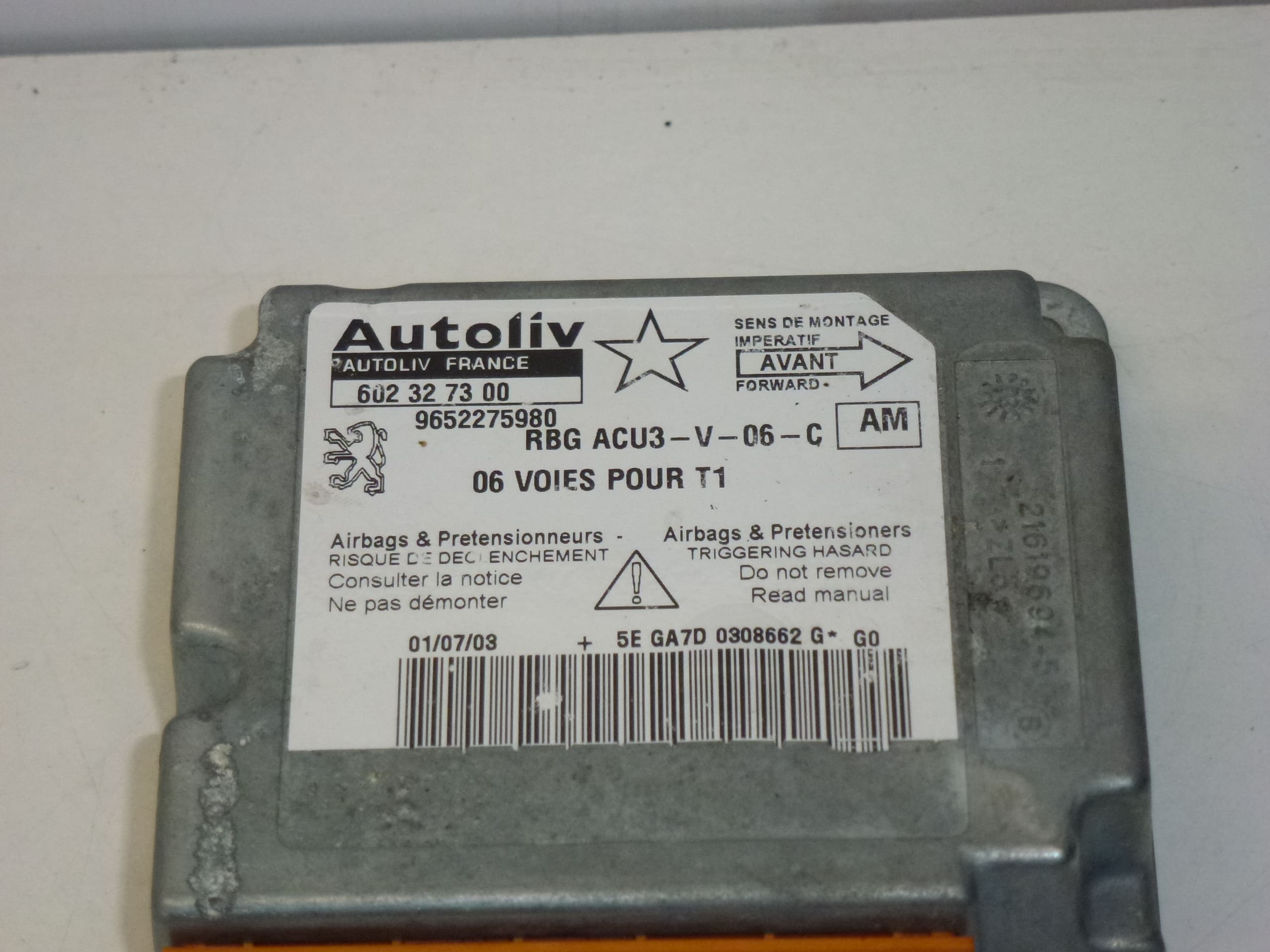 Peugeot 206 206+ unité airbag 9652275980 – Image 3