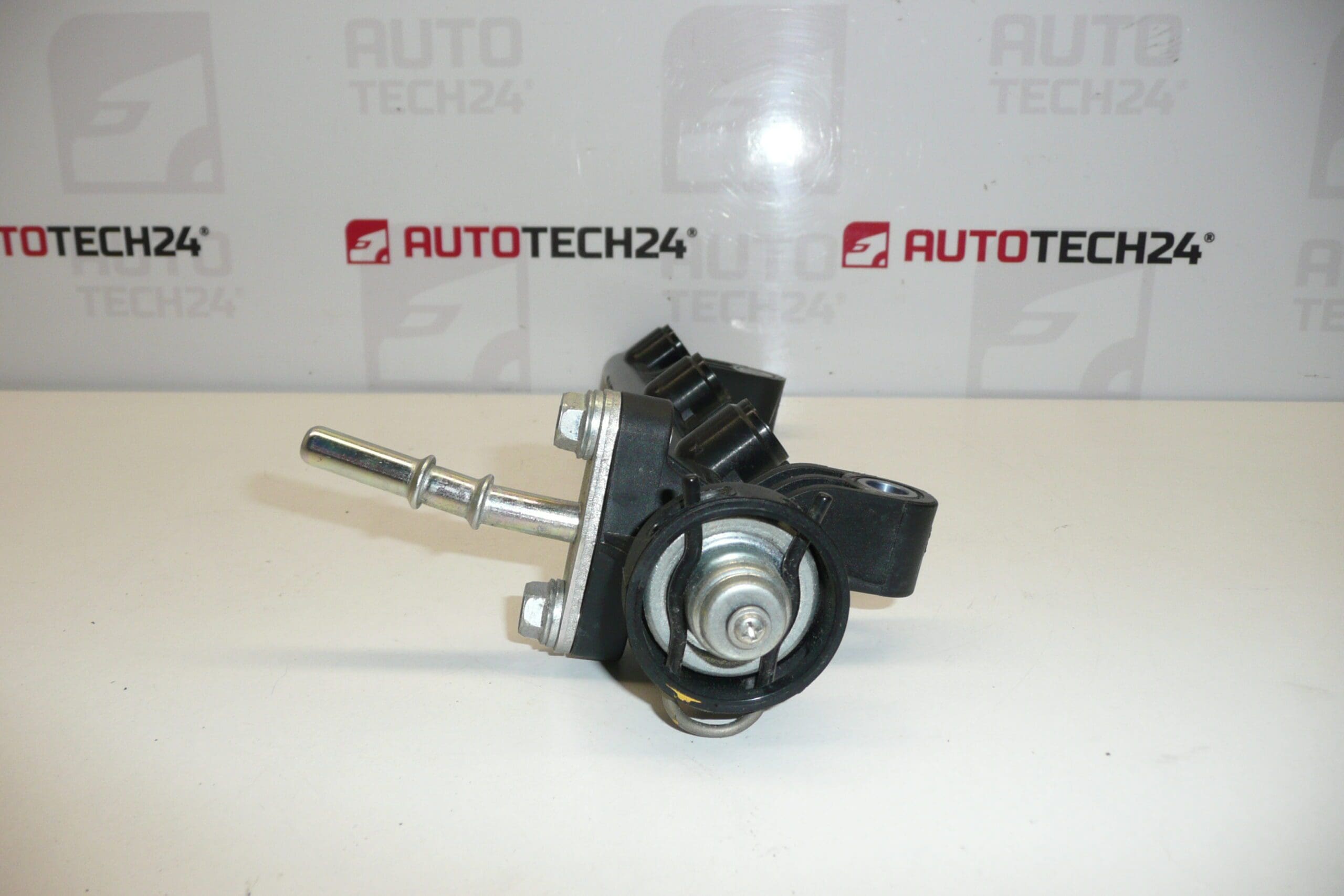 Rampe d'injection Citroën Peugeot 23814-0Q010-A 1579JP – Image 2