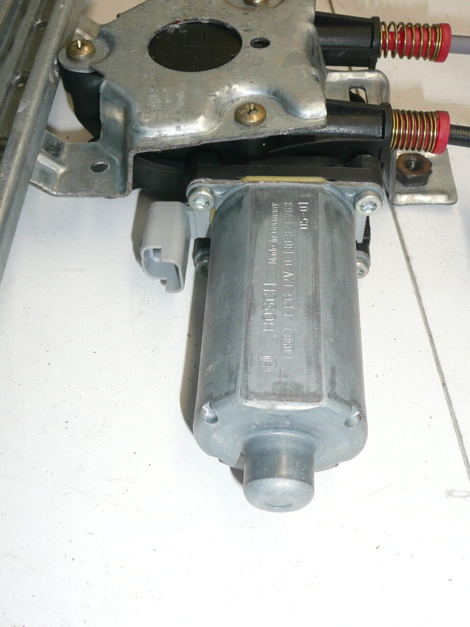 Extracteur de vitre BP Citroën Berlingo I et II 9221G3 – Image 2
