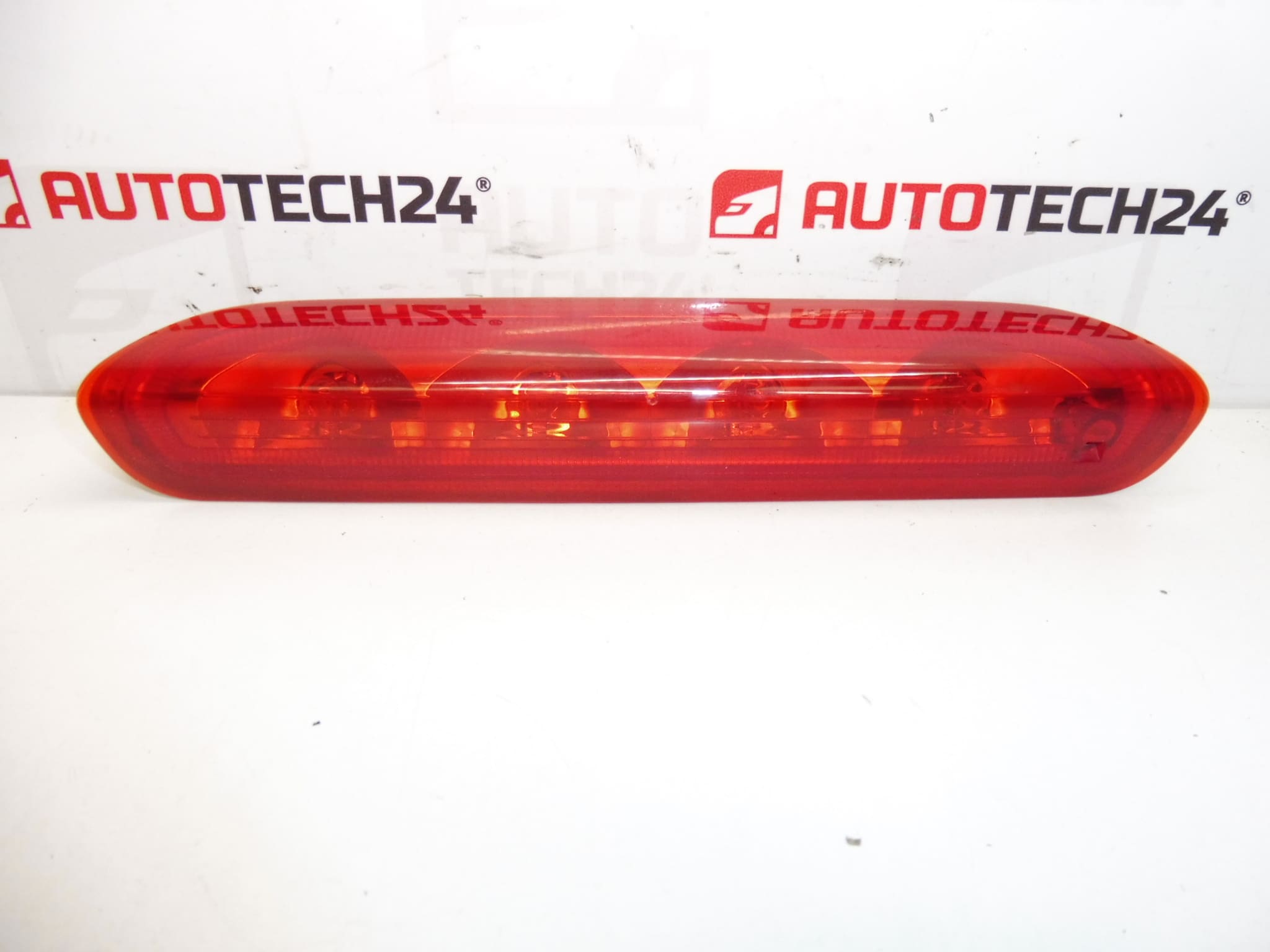 Troisième feu stop Citroën C3 Picasso 6351GK – Image 4