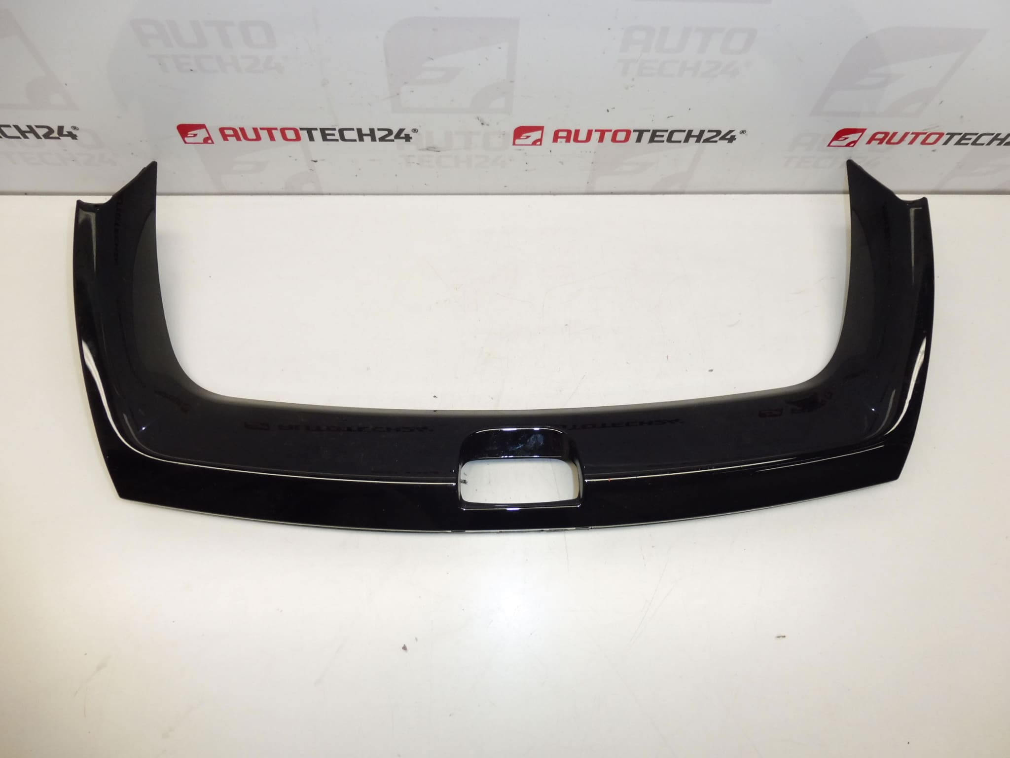 Housse décorative Citroën C4 Picasso 9681036277 8209J2 – Image 2