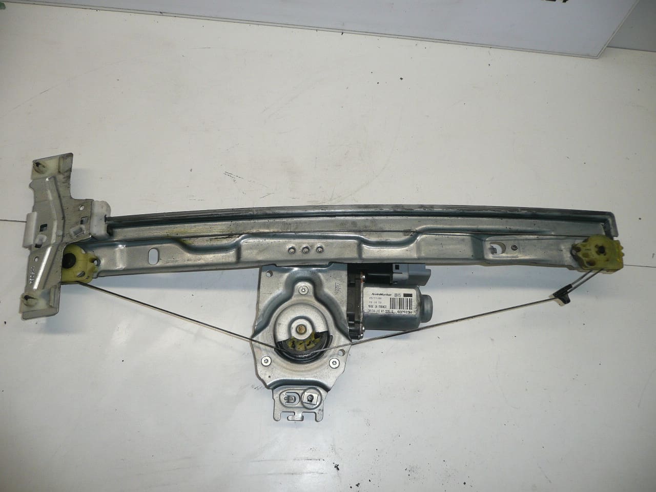 Mécanisme de tirage de vitre Peugeot 207 LP 9681181280 9221W9 – Image 2