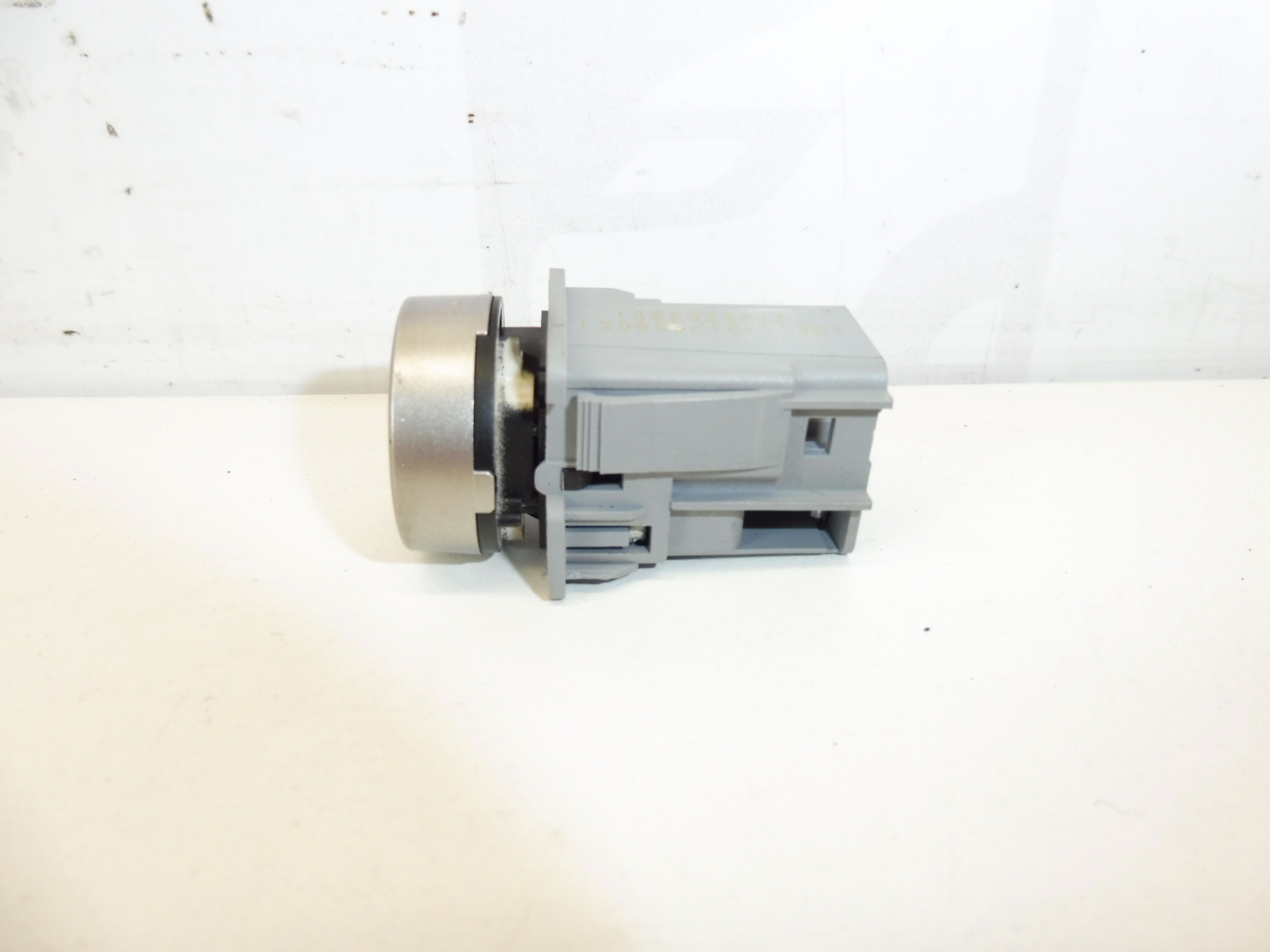 Actionneur de porte arrière Citroën C8 Peugeot 807 1488929077 6554N1 – Image 2