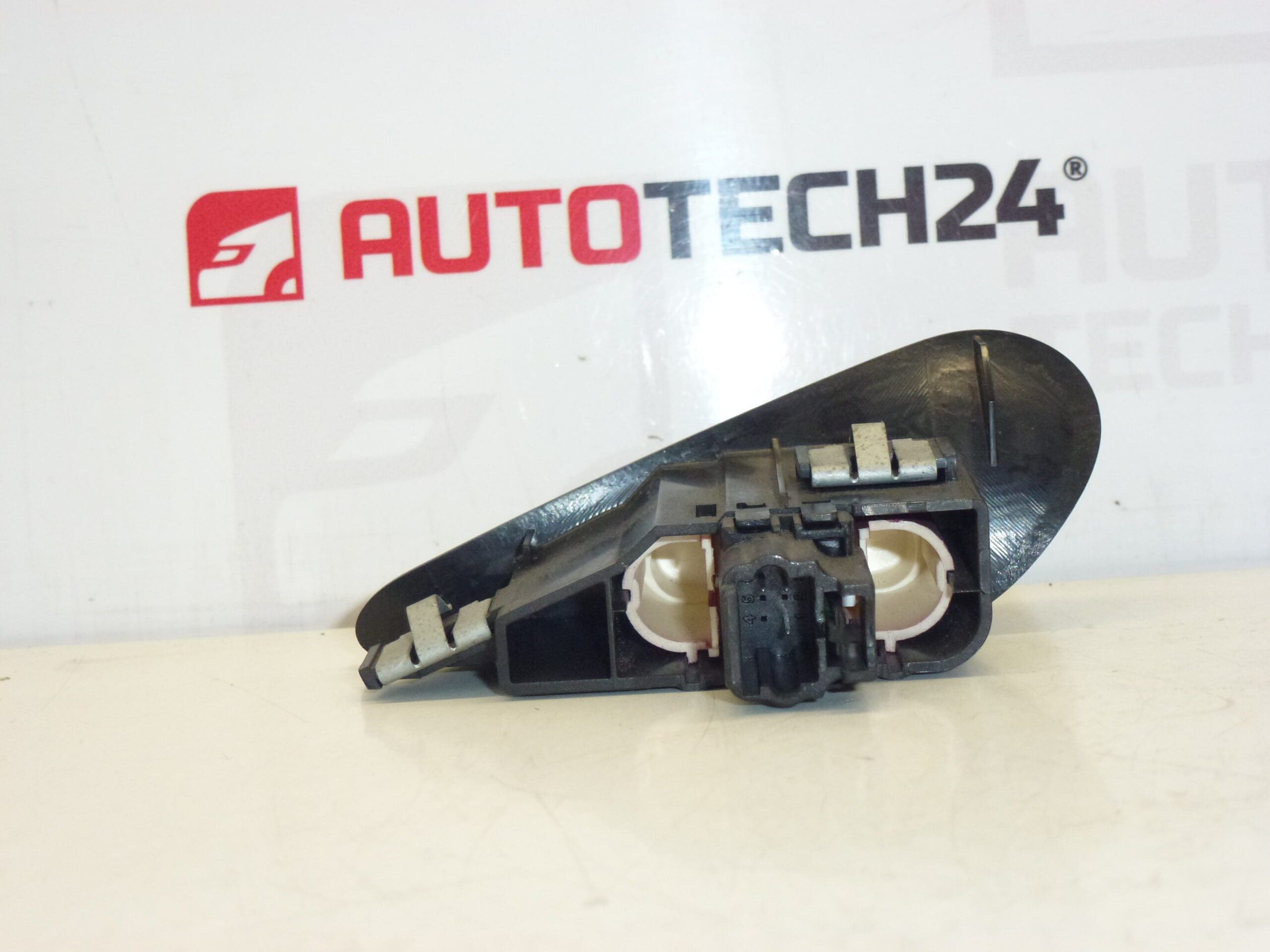 Contrôleur de feux de détresse Peugeot 406 963040347A 6552ZQ – Image 2