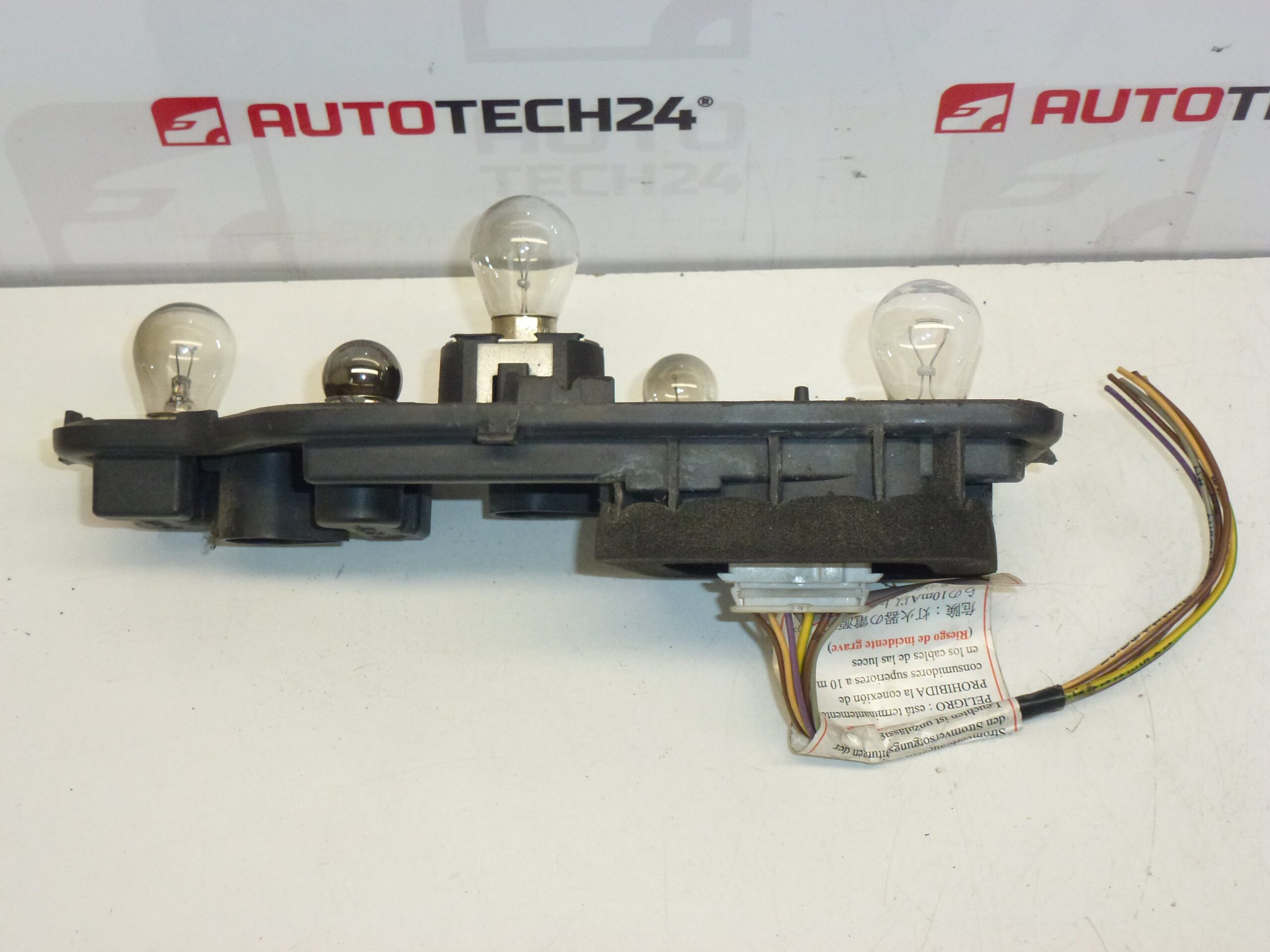 Douille pour feu arrière gauche Peugeot 307 SW 6350X2 6350X3 – Image 2