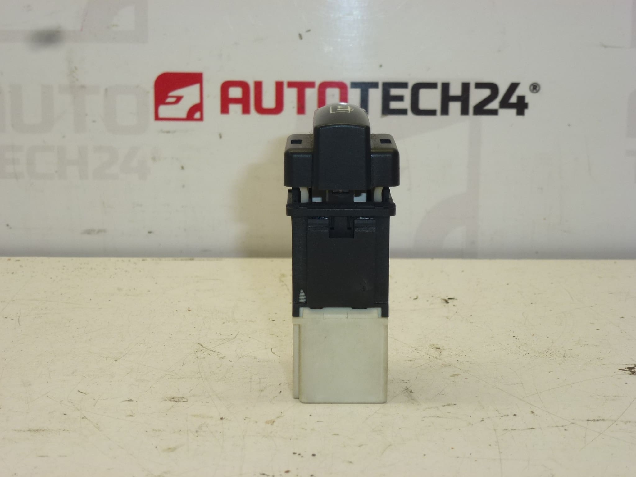Commande de chauffage de lunette arrière Citroën Peugeot 655497 – Image 2