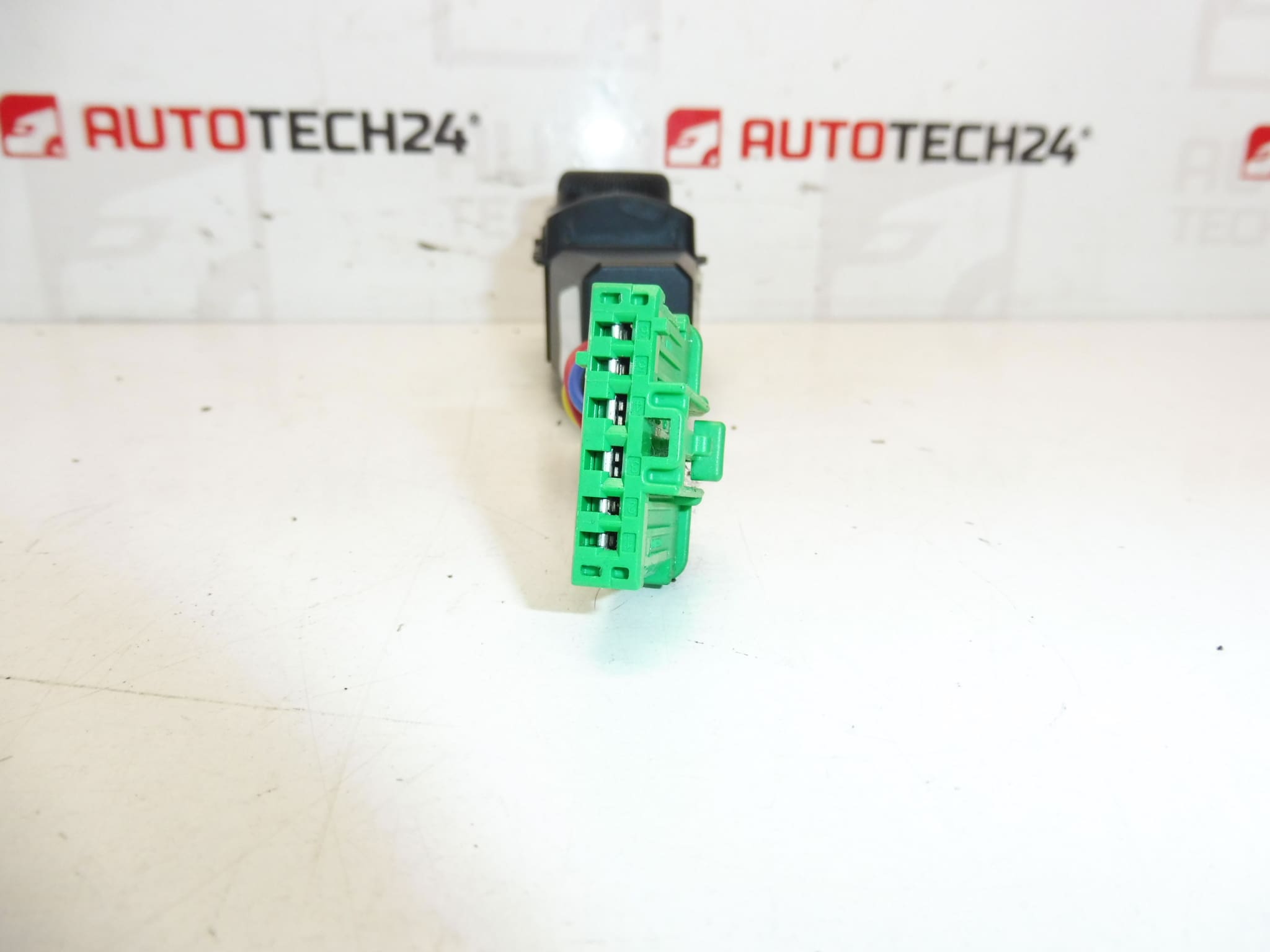 Peugeot 3008 5008 Commande de chauffage et de climatisation 96846886XT 6451YX – Image 2