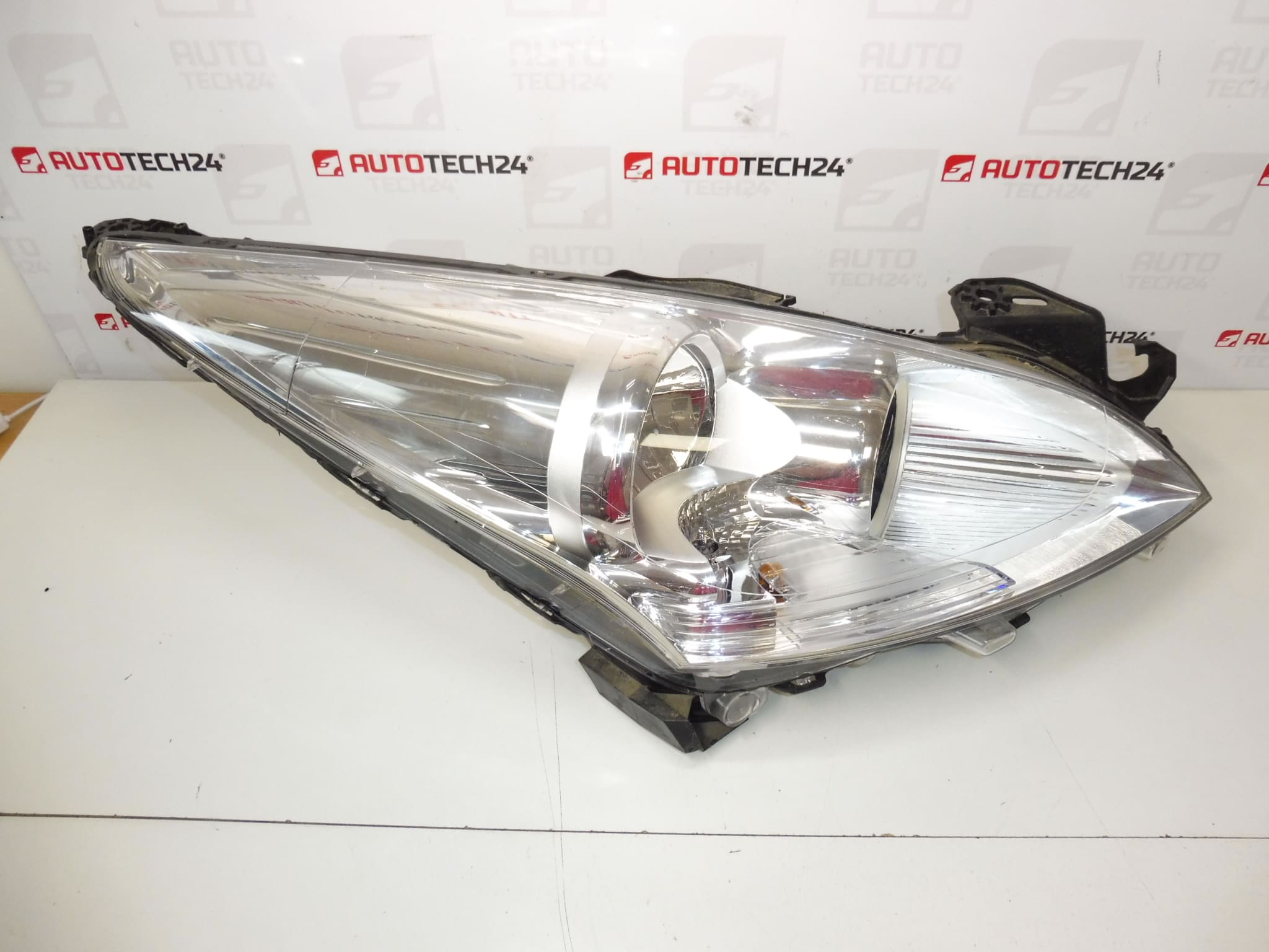 Phare avant droit complet Valeo Peugeot 3008 5008 89903339 6206N9 – Image 2