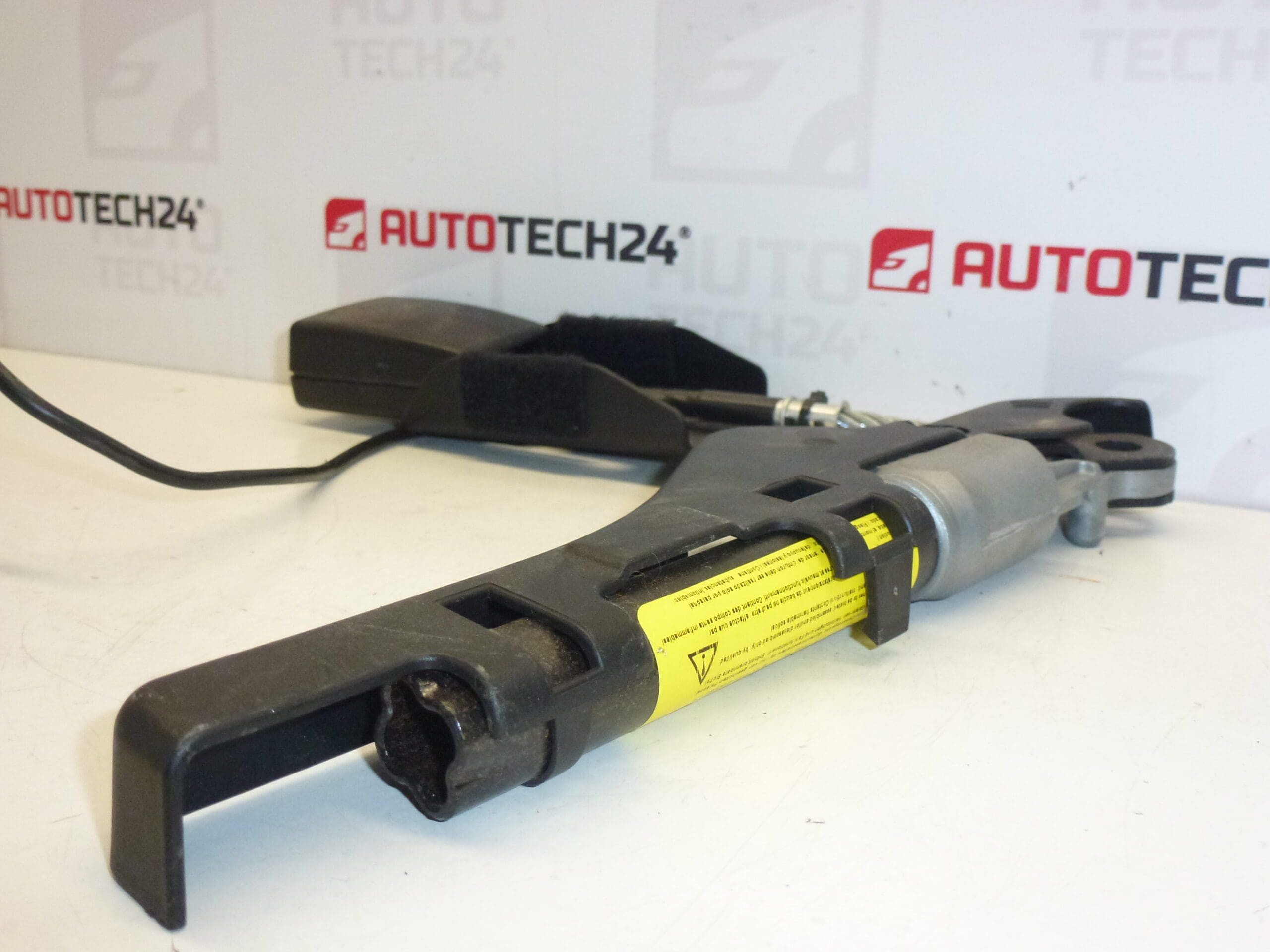 Pyrotensionneur droit Citroën C2 C3 9639873877 8973TG – Image 2