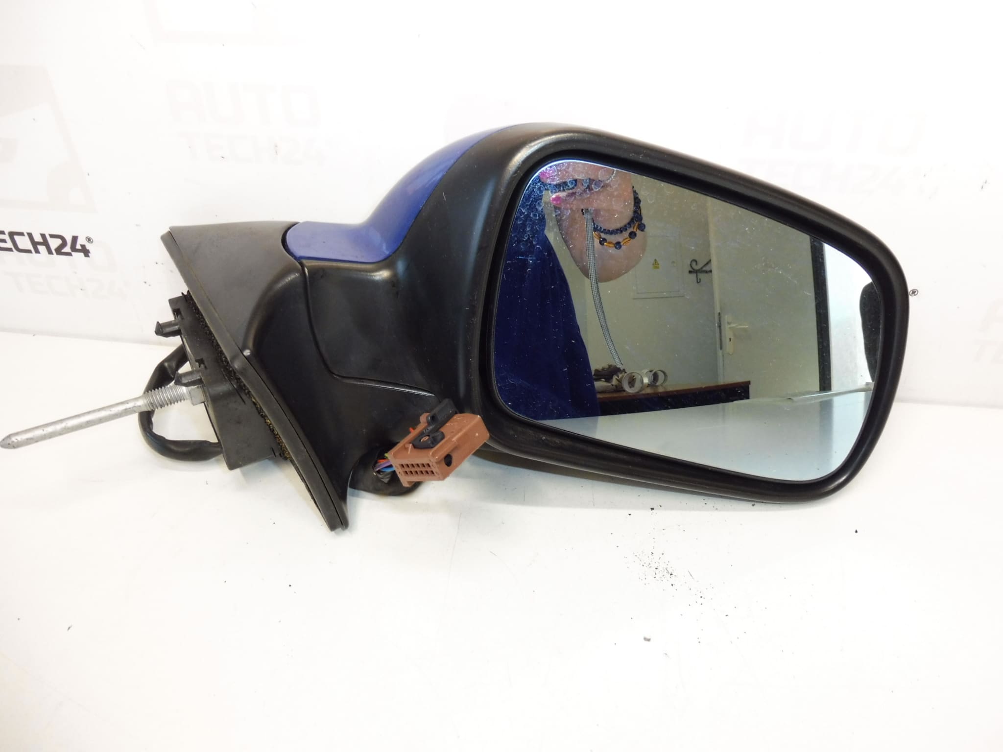 Rétroviseur droit KNND Peugeot 407 96457004XT 8149VC – Image 2