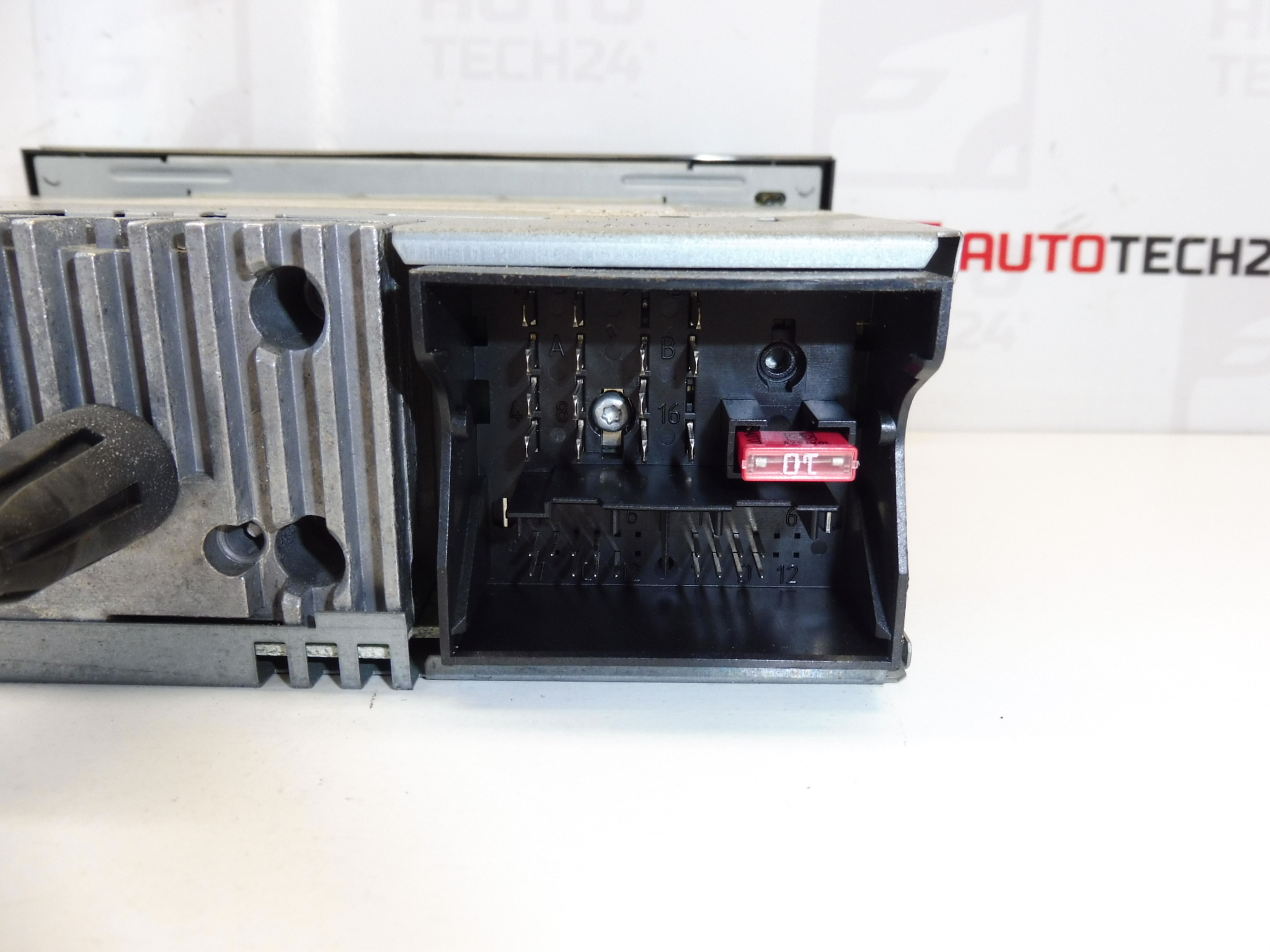 Autoradio CD MP3 Citroën Peugeot RD4 N2 9660647677 657952 – Image 2
