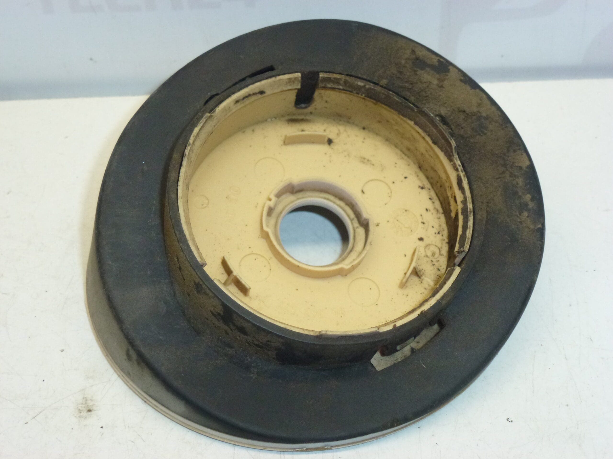Bouchon de réservoir Citroën Berlingo Peugeot Partner 9636357777 EWP – Image 2
