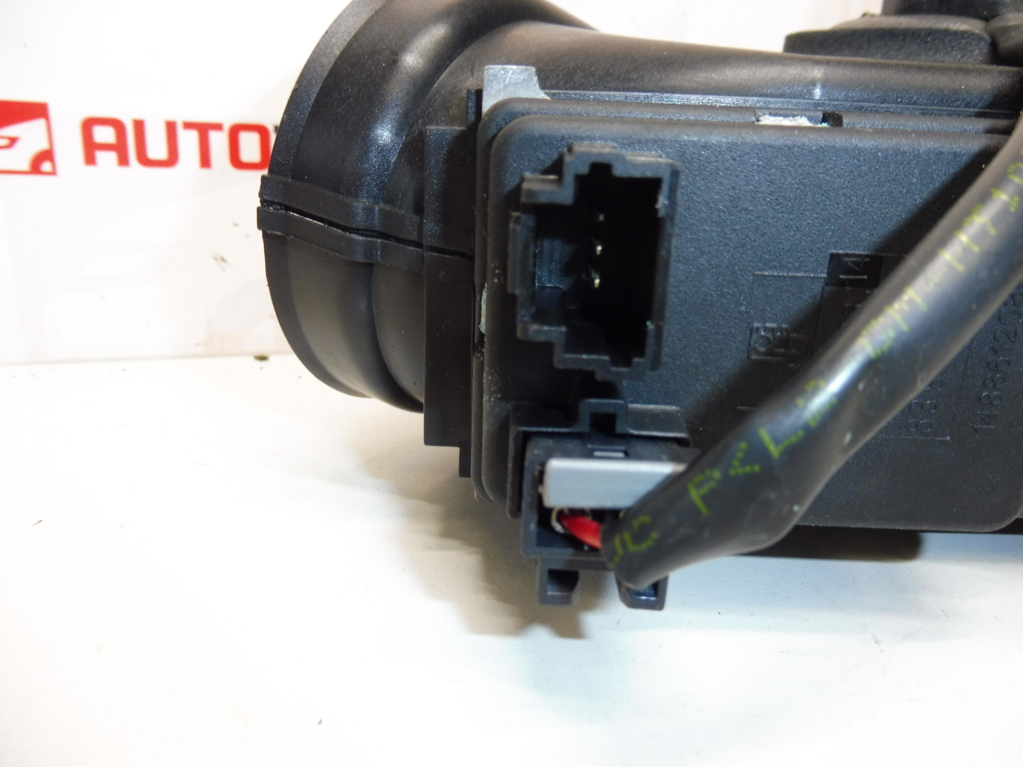 Ventilateur air additionnel droit Citroën C8 Peugeot 807 1401395980 6441AV – Image 2