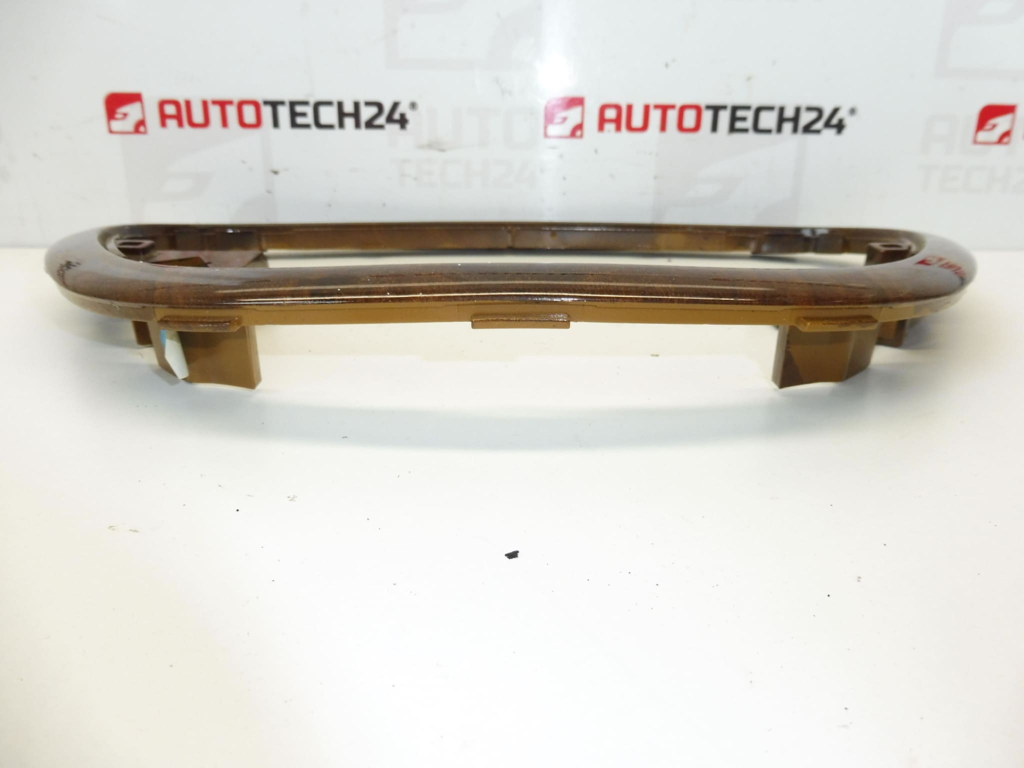 Pupitre ordinateur de bord Peugeot 607 8265F0 – Image 2