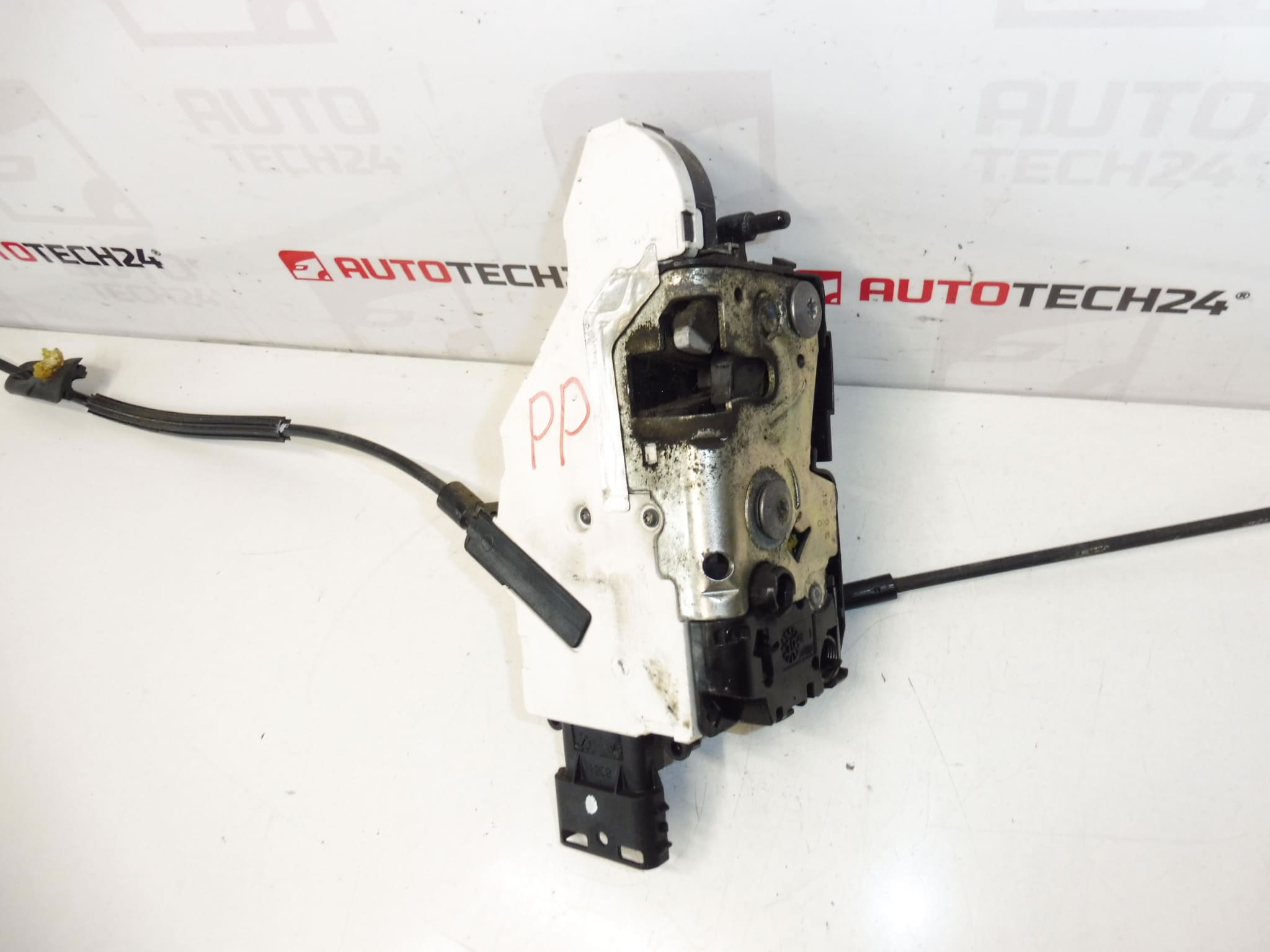 Serrure porte avant droite Citroën C4 GRAND Picasso 9136Y8 – Image 2