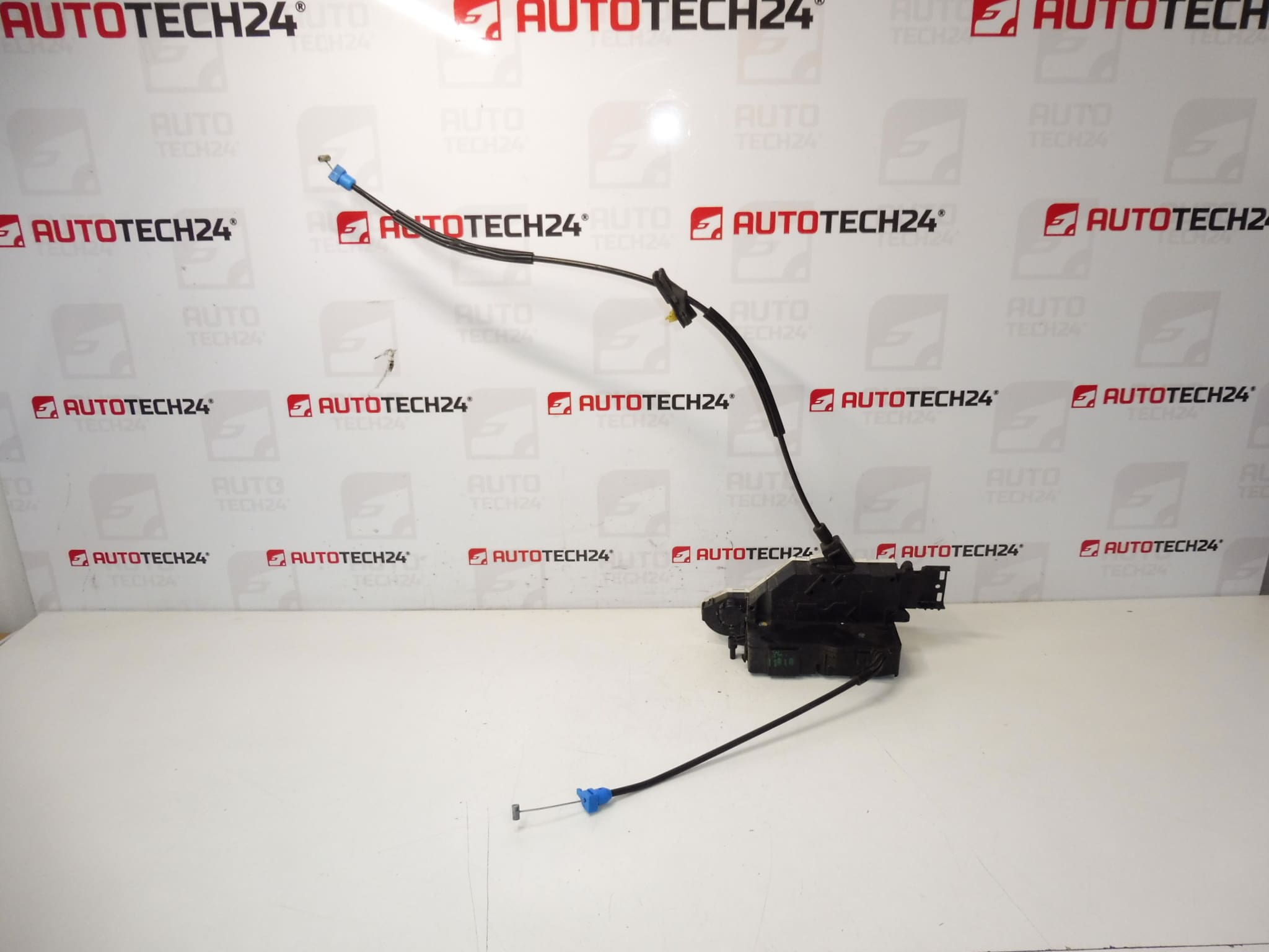 Serrure porte avant droite Citroën C4 GRAND Picasso 9136Y8