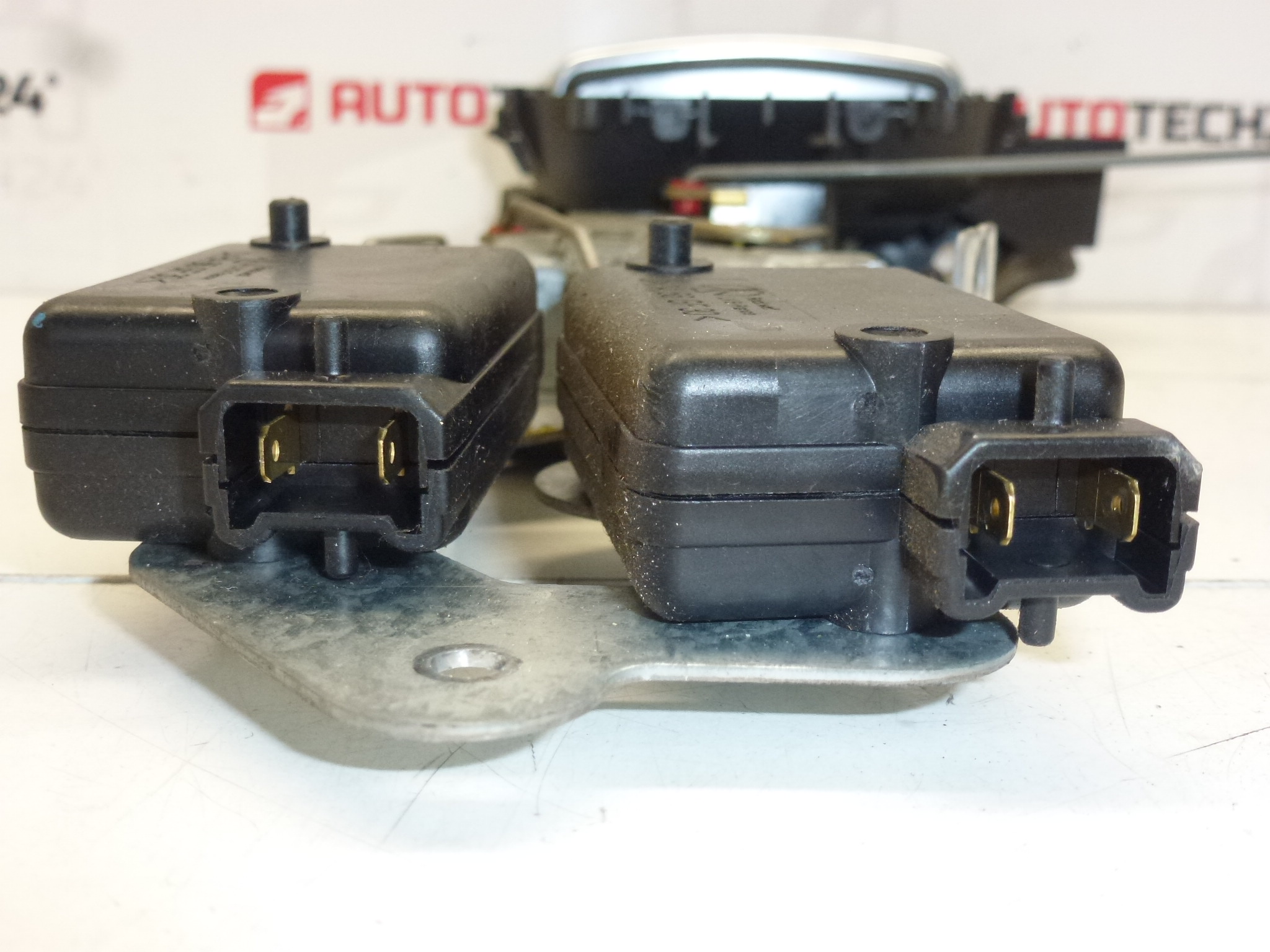 Commande Porte Coulissante Arrière Gauche Citroën C8 Peugeot 807 9137L9 – Image 2