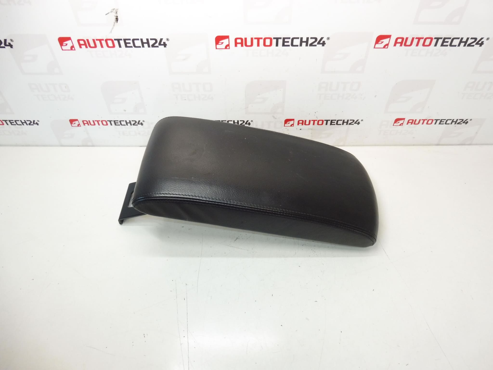 Accoudoir central en cuir Citroën C5 X7 7589XP