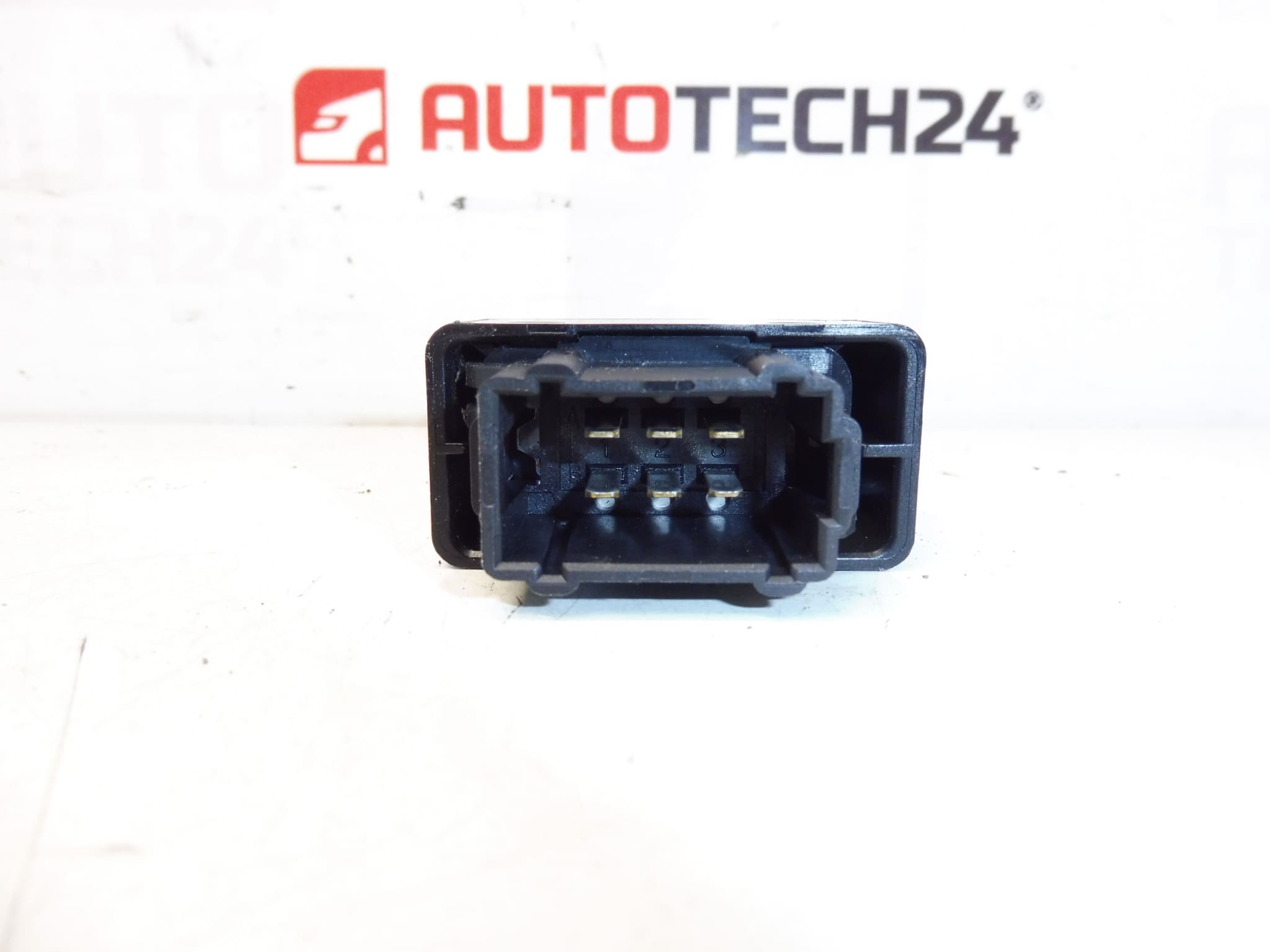 Interrupteur De Lève-Vitre Pour Citroën Peugeot 96624281 6490E2 – Image 2