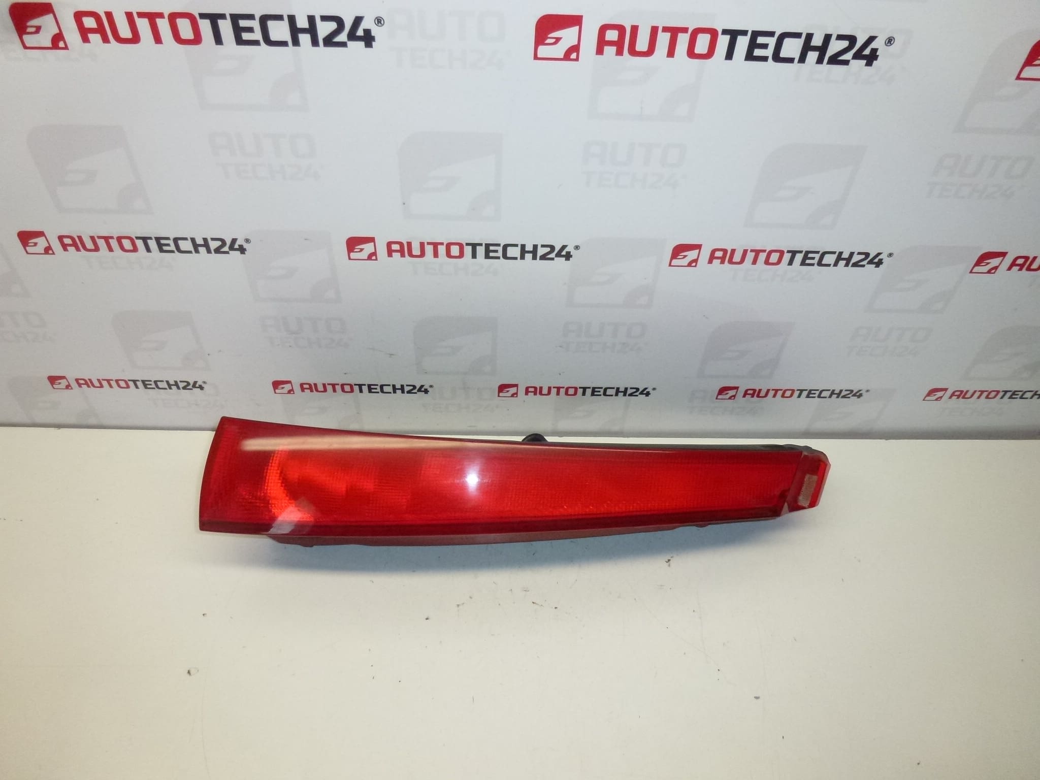 Lampe Arrière Supérieure Droite Pour Citroën C5 I Et II Break 9637356280 6351P9