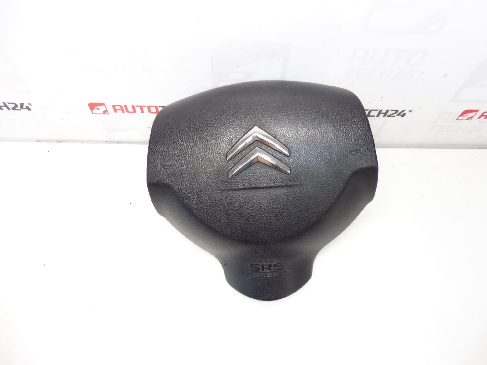 Airbag du conducteur Citroën C-Crosser 608208100E 7030A141XA 4112KJ