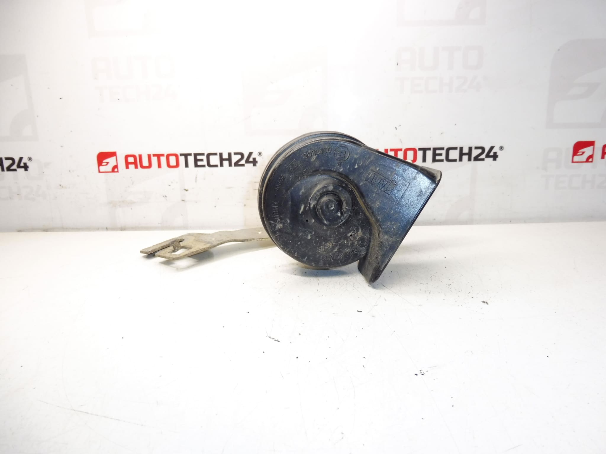 Klaxon avec support Peugeot 308 T9 9800563180